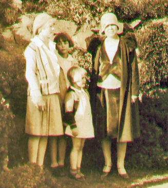 3 girls doris Phyllis Jean at hill with Lady - Gertrude?