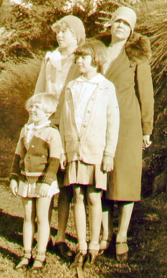 3 girls 1 Lady - Jean Phyllis Doris