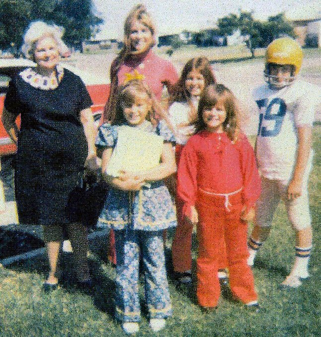 Alma Logue Carter and family, color