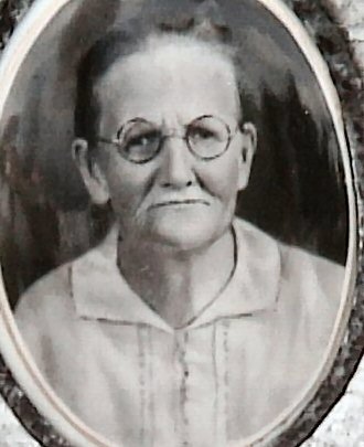 Amanda - spouse of John Lane Blackledge