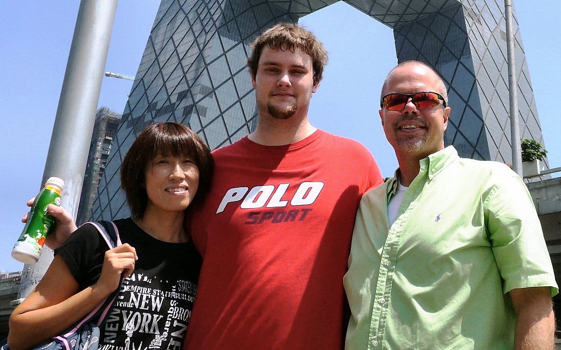 Hiroe, Devin, Larry in Bejing 2011