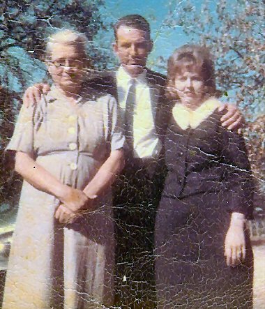 Maudie with Willie Dee and his daughter Faye